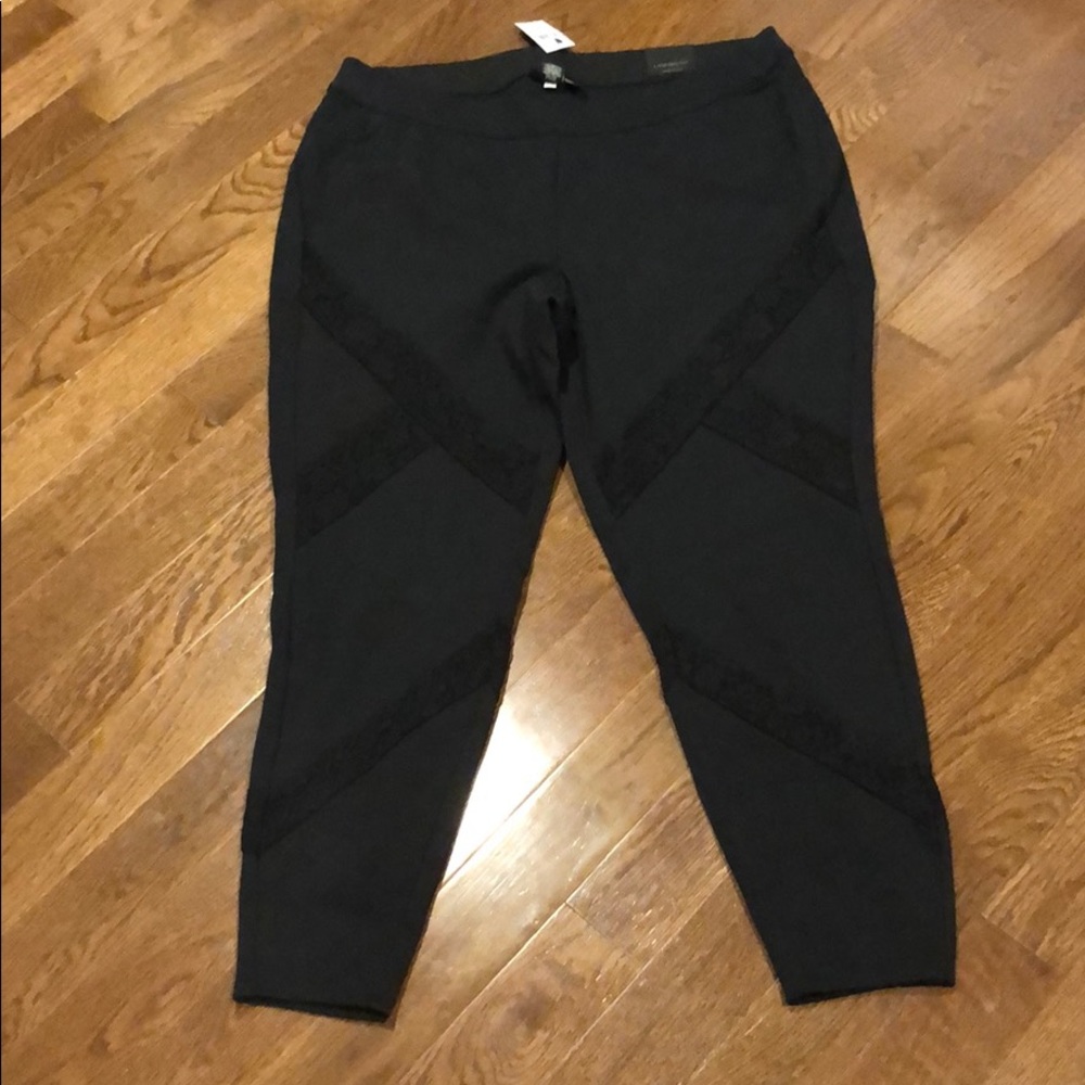 NWT LACE TRIMMED LANE BRYANT LEGGINGS 22-24